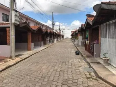 Casa de Condomínio com 2 Quartos à venda, 80m² no Jardim Califórnia, Cuiabá