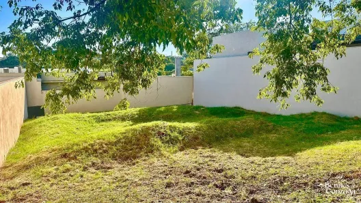 Lote/Terreno à venda, 400m² no Chácaras Aeroporto, Maringá