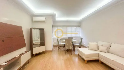 Apartamento com 2 Quartos para alugar, 71m² no Gonzaga, Santos