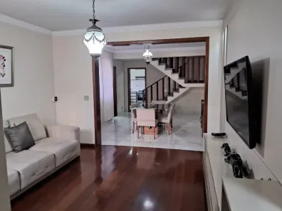 Casa com 4 Quartos para alugar, 211m² no Castelo, Belo Horizonte