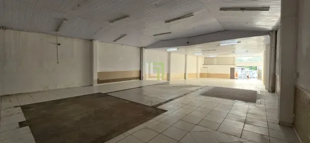 Galpão/Depósito/Armazém à venda, 400m² no Vila Santa Terezinha, Várzea Paulista