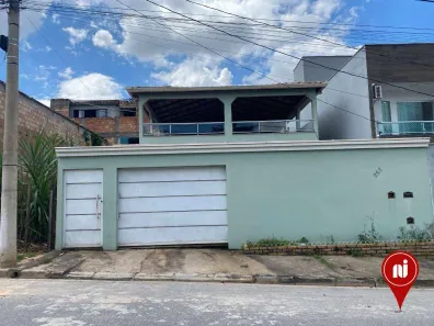 Casa com 2 Quartos à venda, 200m² no Monte Verde, Betim