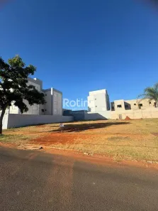 Lote/Terreno à venda, 500m² no Novo Mundo, Uberlândia