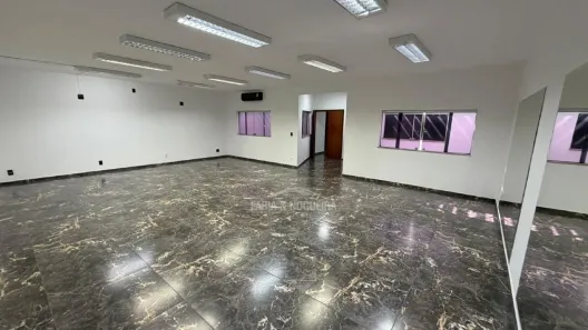 Imóvel Comercial com 3 Quartos para alugar, 296m² no Jardim Portugal, Rio Claro