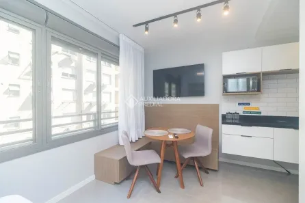 Apartamento com 1 Quarto para alugar, 42m² no Centro Histórico, Porto Alegre