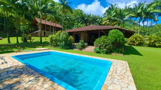 Fazenda/Sítio com 6 Quartos à venda, 1100m² no Progresso, Blumenau