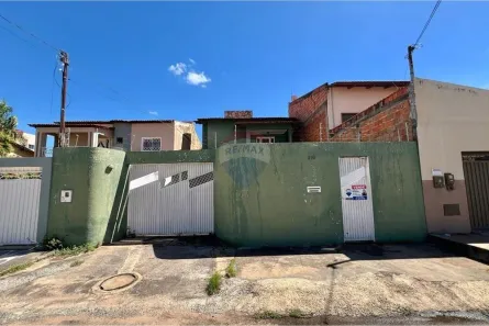 Sobrado com 4 Quartos à venda, 343m² no Antonio Geraldo, Barreiras