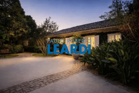 Ponto Comercial com 2 Quartos à venda, 700m² no Lagoa da Conceição, Florianópolis
