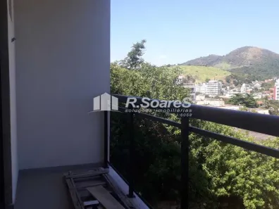 Casa com 4 Quartos à venda, 180m² no Vila Valqueire, Rio de Janeiro