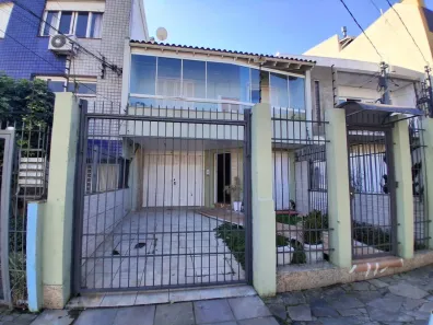 Casa com 3 Quartos à venda, 226m² no Azenha, Porto Alegre