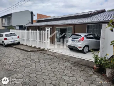 Casa com 3 Quartos à venda, 150m² no Armação do Pântano do Sul, Florianópolis