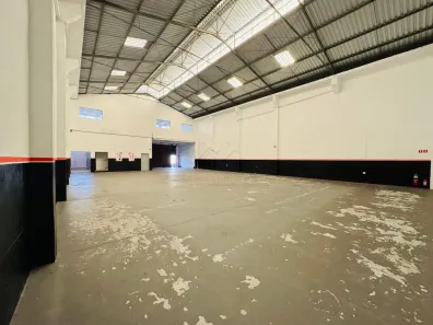Galpão/Depósito/Armazém para alugar, 950m² no Parque das Nações, Santo André