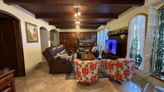 Sobrado com 4 Quartos à venda, 180m² no Jardim Regina, São Paulo