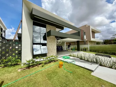 Casa com 4 Quartos à venda, 219m² no Cidade Alpha, Eusébio