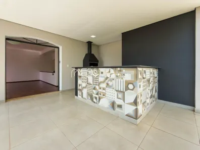 Casa com 3 Quartos à venda, 236m² no Parque São Quirino, Campinas
