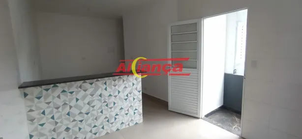 Casa com 2 Quartos para alugar, 60m² no Vila São Rafael, Guarulhos