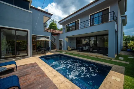 Casa de Condomínio com 4 Quartos à venda, 370m² no Jardim Ipês, Cotia