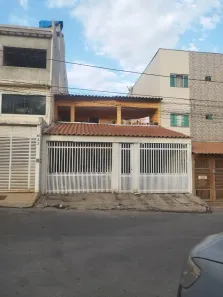 Sobrado com 4 Quartos à venda, 200m² no Riacho Fundo I, Brasília