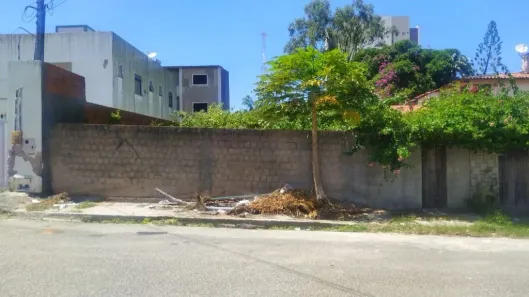 Lote/Terreno à venda, 440m² no Sapiranga-Coité, Fortaleza