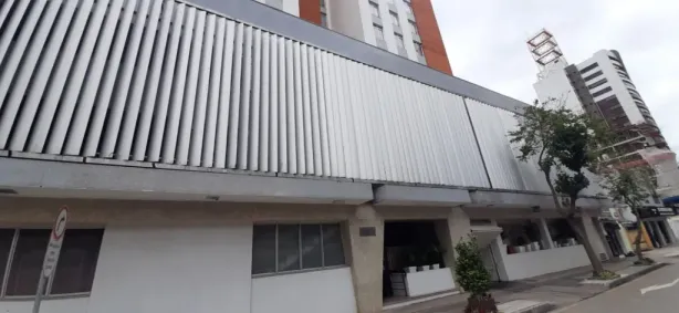 Apartamento com 3 Quartos para alugar, 240m² no Centro, Curitiba
