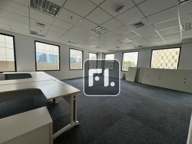 Sala Comercial para alugar, 380m² no Dezoito do Forte Empresarial/Alphaville., Barueri