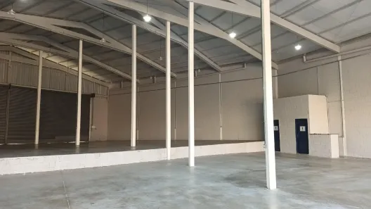 Galpão/Depósito/Armazém para alugar, 373m² no Setor Leste Universitário, Goiânia