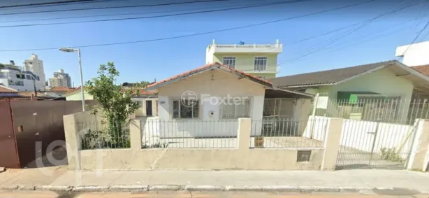Casa com 1 Quarto à venda, 256m² no Kobrasol, São José