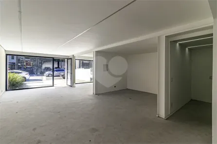 com 1 Quarto para alugar, 200m² no Jardim América, São Paulo