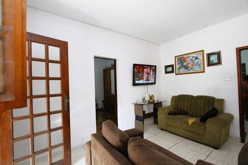 Casa com 3 quartos — Caiçaras, Belo Horizonte