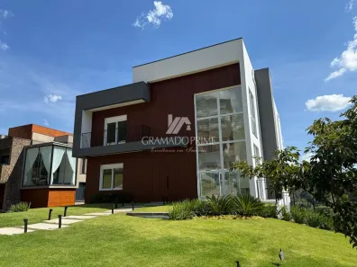 Casa de Condomínio com 4 Quartos à venda, 556m² no Vila Prinstrop, Gramado