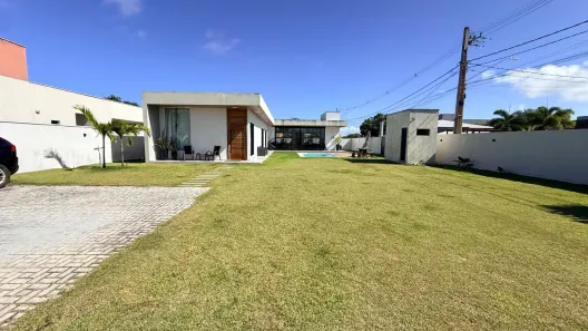 Casa de Condomínio com 3 Quartos à venda, 200m² no Barra do Jacuípe (Monte Gordo), Camaçari