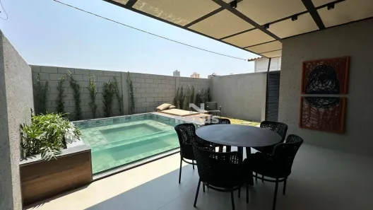 Casa de Condomínio com 3 Quartos à venda, 128m² no Shopping Park, Uberlândia