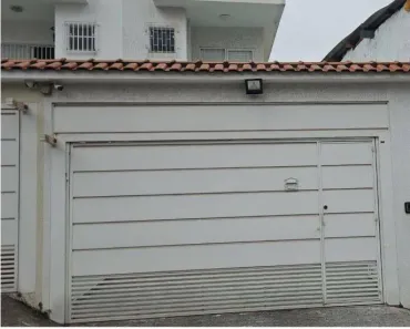 Sobrado com 3 Quartos à venda, 215m² no Vila Gumercindo, São Paulo