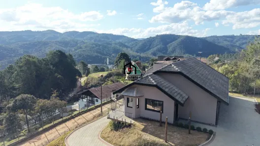 Casa com 3 Quartos à venda, 156m² no Parque da Água Santa, Campos do Jordão
