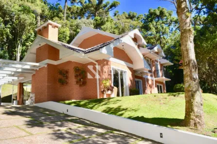 Casa com 4 Quartos à venda, 244m² no Parque Pedra do Baú, Campos do Jordão