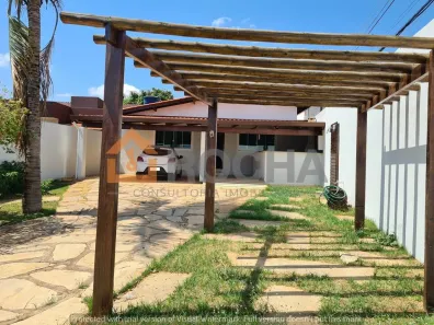 Casa de Condomínio com 3 Quartos à venda, 160m² no Região dos Lagos, Brasília