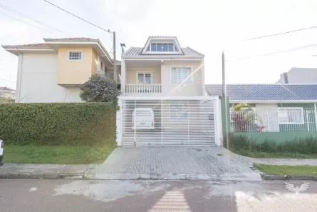Sobrado com 3 Quartos para alugar, 170m² no Cidade Industrial, Curitiba