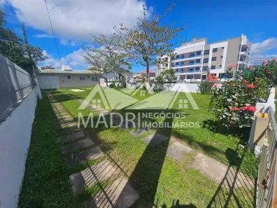 Casa com 2 Quartos para alugar, 80m² no Balneário Ponta do Papagaio, Palhoça
