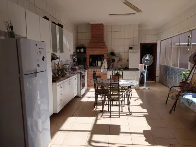 Casa com 3 Quartos à venda, 239m² no Jardim Santa Catarina, São José do Rio Preto