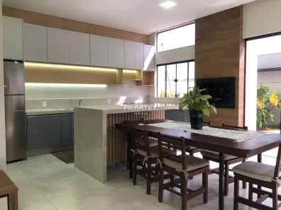Sobrado com 3 Quartos à venda, 210m² no Conjunto Habitacional Alexandre Urbanas, Londrina