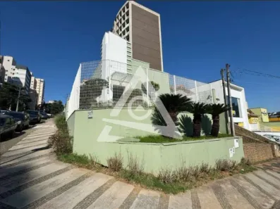 Imóvel Comercial com 4 Quartos para alugar, 159m² no Cambuí, Campinas
