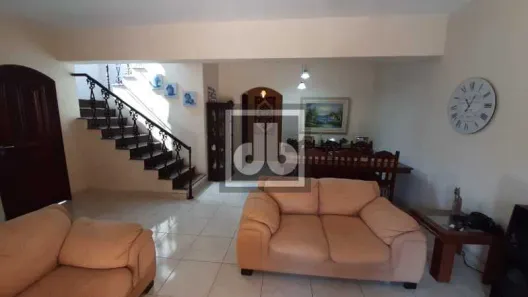 Casa de Condomínio com 6 Quartos à venda, 368m² no Taquara, Rio de Janeiro