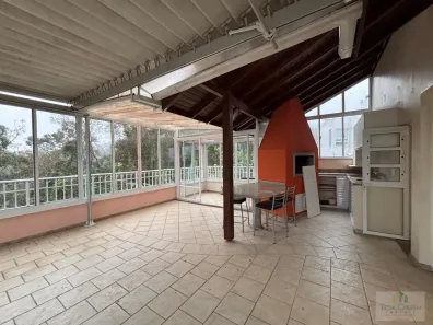 Casa com 2 Quartos para alugar, 160m² no Agronômica, Florianópolis