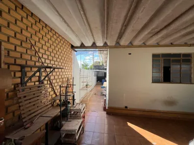 Casa com 3 Quartos à venda, 338m² no Vila Abajá, Goiânia