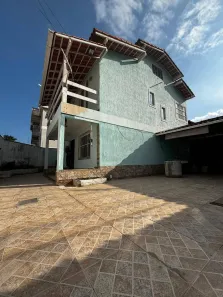 Casa com 3 Quartos à venda, 124m² no Extensão do Bosque, Rio das Ostras