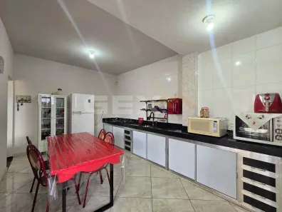 Casa com 4 Quartos à venda, 223m² no Interlagos, Divinópolis