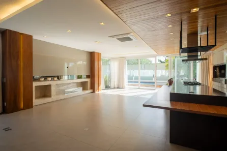 Casa com 4 Quartos à venda, 349m² no Laranjal, Pelotas
