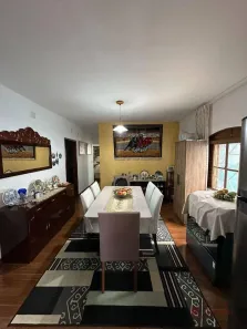 Casa com 4 Quartos à venda, 190m² no Jardim Gurilândia, Taubaté