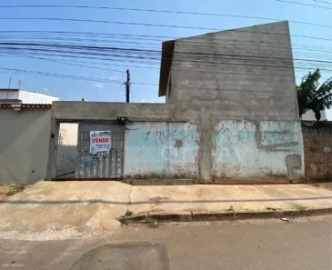 Sobrado com 3 Quartos à venda, 150m² no Santa Maria, Brasília