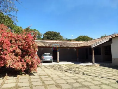 Fazenda/Sítio com 3 Quartos à venda, 197m² no Vale das Cigarras, Santa Bárbara D'Oeste